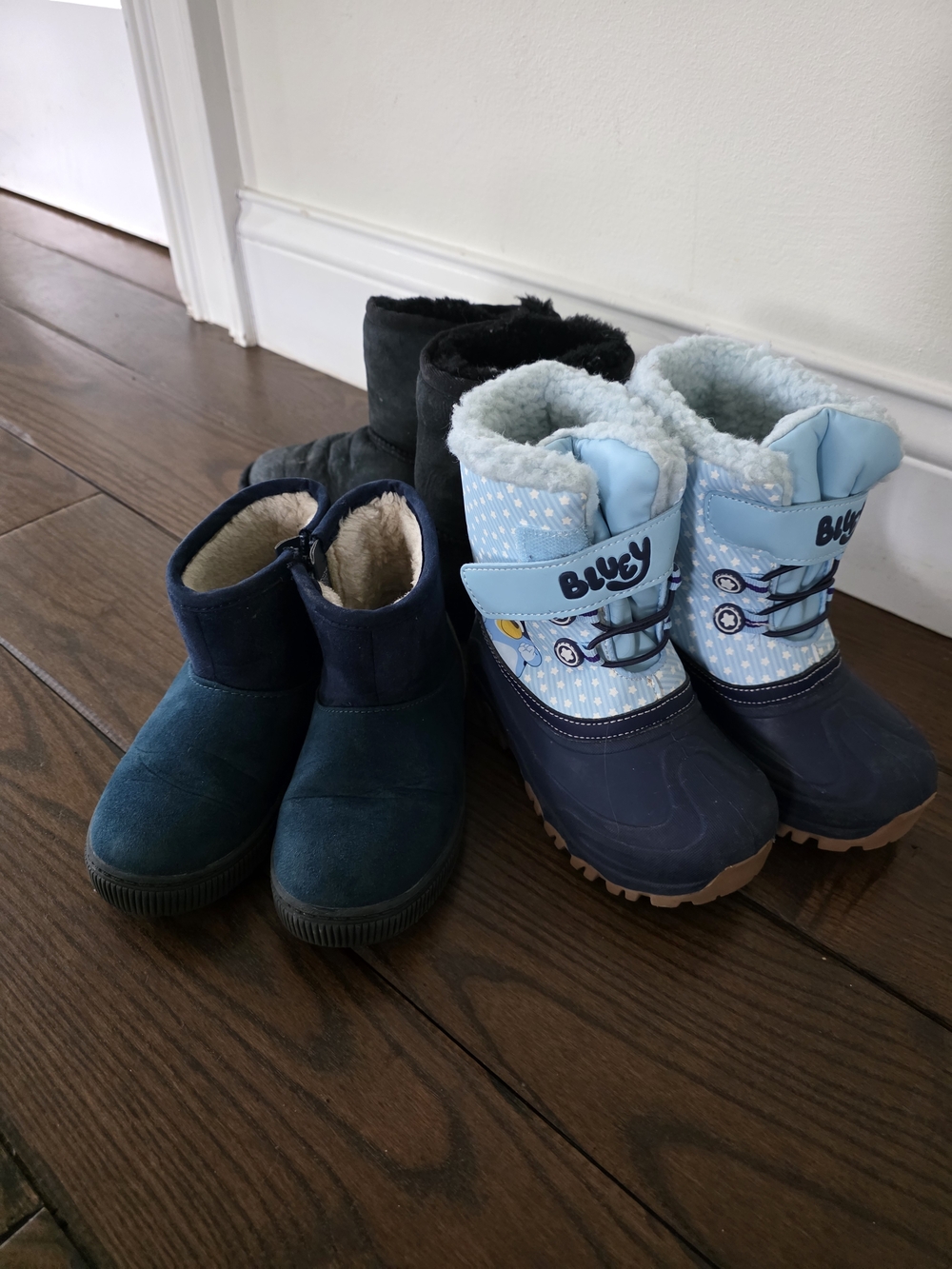 Kids  Snow Boots Bundlle